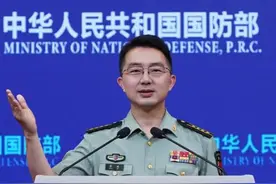 #女飞行员 #招新  ！#国防部  ：#空军 将面向高中毕业生招收选拔第14批女飞行学员视频封面
