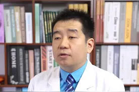 胸口像压了一块石头一样，闷得喘不上来气，这种情况别着急#心脏 #喘不过气 #胸闷 #医学科普 视频封面