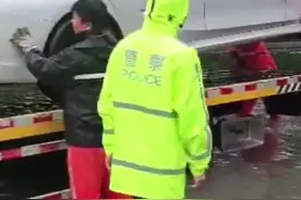 记者从上海市防汛办获悉，今年第14号台风“普拉桑”登陆后给上海带来较严重的降雨影响，部分观测站的雨量打破历史记录。#秀我中国视频封面