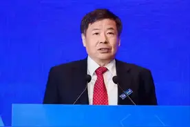 #2024服贸会·中国国际经济管理技术论坛 中国财政部原副部长朱光耀：企业要将ESG理念融入到企业发展、战略规则制定和运用整个过程中 #2024年服贸会看点 #服贸会上的新质生产力 #服贸会ESG成果聚焦视频封面