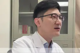 机器人手术，机器人在开刀，那医生干什么？ #达芬奇手术机器人 #前列腺 #仁济医院 #机器人手术 #机器人手术优势视频封面
