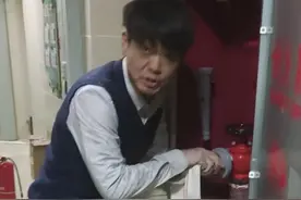 1月30日，贵州贵阳。男子怒斥小区消防栓成“摆设”：接口接不上，水太小无法及时救火，致母亲火灾中吸入浓烟去世，住建局回应：很痛心，正在核查。