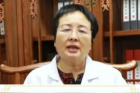 中医范亚兰主任讲 ：大肠炎和小肠炎有什么不同#中医 #胃病 #脾胃