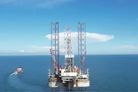 我国北部湾海域油气勘探获重大突破（岳靓 操秀英）视频封面
