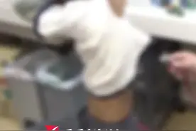 #日本校园裸体健康体检引争议 女生:痛苦但无法拒绝，医生：为检查疾病有必要#日本视频封面
