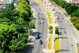 柳州轻轨建拆始末②：为何现在拆，经济账怎么算？视频封面