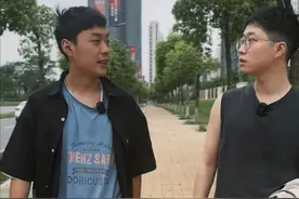 发生火灾打119要“破费”？ 错啦！消防员出警不收费！不收费！不收费！#消防员 #消防知识 #消防员出警  @佛山消防视频封面