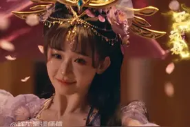 三国杀把国风游戏角色、音乐、舞蹈和非遗技艺打铁花、滚灯舞结合在一起好适配，也是把中国式的浪漫发挥到极致了 #打铁花出现在三国杀音乐节闭环了 #三国杀年度音乐会视频封面