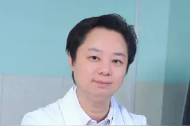 瑞幸新品哪些是热量炸弹？速速码住 #仙女都在喝什么 #咖啡 #热量炸弹 #硬核健康科普行动视频封面