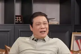 国足0:2不敌澳大利亚队#国足vs澳大利亚 无缘直通世界杯 赛后#范志毅 调侃：“2030世界杯我就60岁了”视频封面