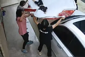 5月22日，广东阳江，3岁女童爬出2楼阳台摇摇欲坠，6名邻居飞奔拉蓬布将其接住视频封面