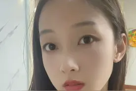 今天搂到老板女儿了...她还是有点在意我的！加油#看到最后 #追女生技巧 视频封面