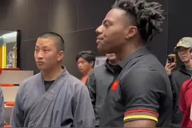 3月28日，听说“甲亢哥”要来少林寺？ 在直播中表示到少林寺会剃头，少林寺：暂未接到通知，作为游客来不会进行干预视频封面