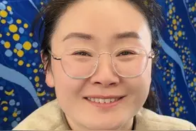 郑州东站→开封站城际铁路开通啦！市民：以前要花30分钟去宋城路站坐车，现在只需5分钟 特别方便！#河南dou知道 #开封 #城际铁路 #交通 #社会视频封面