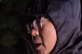强降雨引发山洪！甘肃省兰州市榆中县有多人被困 有地方淤泥积深将近1米