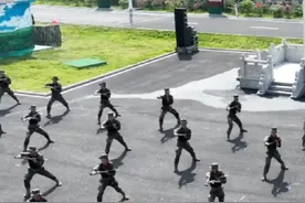 港澳青少年走进武警广东总队荣誉连队，体验军营生活！（作者：黄嘉荣、周其昊、王炳锡、胡章涵） #港澳学生 #进军营#军营生活视频封面