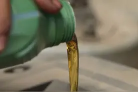 追查假机油（下） #云南警事视频封面