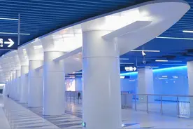南京地铁2号线西延线要开通啦！来，跟着镜头一起从油坊桥站出发，率先试乘一把“一键直达”鱼嘴站吧！#地铁 #交通出行 视频封面
