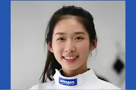 她是能力、智慧与美貌并存的运动员，是奥运冠军更是学霸，而这样的学霸运动员竟然还不止一个，姑娘们加油！#江旻憓 #惠若琪 #巴黎奥运会