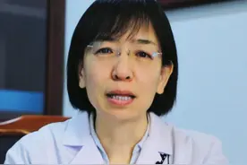 大便发黑，是怎么回事？ #硬核健康科普行动 #消化内科 #大便黑色怎么回事视频封面