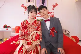 新郎回头跪拜岳父母，并不是必要的习俗，而是出于发自内心的感恩视频封面