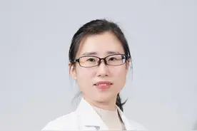 #血栓 #健康科普 #血管外科 一分钟 4个方法 在家就能确定 自己是否得了血栓视频封面