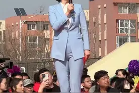 穿衣被指“不雅观”，前央视主持人张蕾发文怒斥：“人心脏，看什么都脏！”#主持人张蕾怒斥心脏看什么都脏 #张蕾视频封面