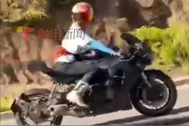 10月4日，有市民拍到交警在广东#河源桂山 一条机车爱好者经常“飙车”的路上进行劝诫，“你们来河源，我很欢迎你，但是不要做那些危险动作！”视频封面