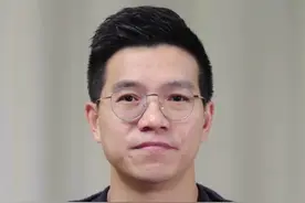 #广东将出现轻微回南现象  据气象部门消息，广东今明两天将出现轻微回南现象。粤西的街坊注意关好门窗。#广东天气  #粤语新闻  #抖音热评视频封面