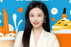 #消费参考 + 首日股价大涨43%，蜜雪冰城甜在哪里？#蜜雪冰城   #雪王 #雪王出息了视频封面