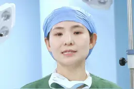两侧乳房一高一低怎么植入假体改善 #假体丰胸 #整形医生李楠 #胸型改善视频封面
