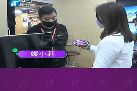 4月18日河南郑州，稀奇！电视机屏幕钻进多只虫子，市民纳闷：哪来的？（下）#女子发现电视机屏幕里有活飞蛾 #河南duo知道 @《小莉帮忙》媛小莉 视频封面