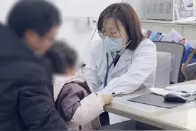 2024年13款罕见病药品纳入医保，政策保障+人工智能辅助，呵护更多罕见病患儿平安成长 #河南dou知道 #媒体精选计划视频封面