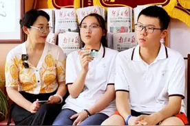 求真校草的逆袭反思： 初一普娃初二突破，初升高暑假必须“拼”#求真中学 #南京中考 #学霸逆袭视频封面