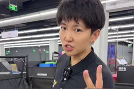 20天让你从发球小白变成发球高手逆旋转发球 宝子们，今天来给大家分享超实用的乒乓球逆旋转发球技巧，学会这招，让对手接球接到怀疑人生！逆旋转发球可是个大杀器，它诞生于上世纪 90 年代末，由欧洲运动员布热夫斯基发明。这发球方式隐蔽性强，旋转强度大，变化多端，让对手难以抢攻，而且咱们正反手发力都能轻松驾驭～#乒乓球 #乒乓球发球教学 #祖丽乒乓球视频封面