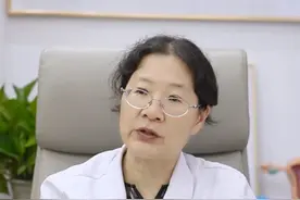 孕期有宫腔积液是什么原因造成的？ #宫腔积液 #孕早期出血 #保胎 #绒毛膜下血肿 #保胎医生苗竹林 视频封面