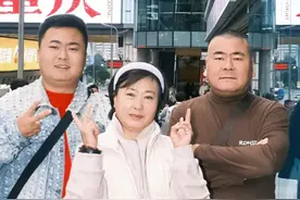 和父母打卡重庆网红观音桥，又是拍拍拍的一天 #重庆 #观音桥视频封面