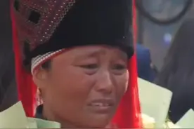 新兵入伍，父母含泪送别！虽有不舍，但更骄傲：“我的孩子去守护祖国了！”#来云南旅居吧视频封面