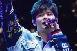 周杰伦《龙拳》最燃现场版！没有之一！高画质！高音质！享受吧！#周杰伦 #龙拳完整版 #reaction 视频封面