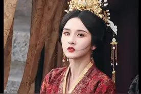 桃厂的“档期腾挪术”会让《无忧渡》迎来大爆发吗？这场豪赌究竟谁会成为人生赢家？今天咱们就从主演阵容，题材类型以及叙事风格三方面来剖析#无忧渡 #任嘉伦 #宋祖儿 #影娱热点团 #dou来聊影视视频封面