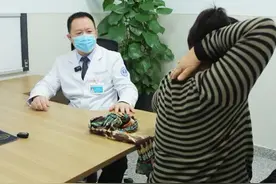 左肩膀难受，手指麻木一年余，典型的颈椎病，椎间孔狭窄 #颈椎病 #抖出健康知识宝藏  @抖音健康使用计划 @抖音医疗健康小助手 @抖音热点视频封面