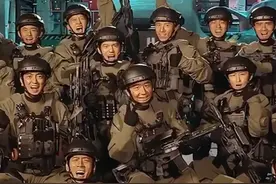 《蛟龙行动》点映快评，够血腥，够刺激！视频封面