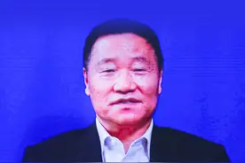 全国政协委员、中国证监会原主席肖钢在第六届大湾区财经论坛上表示：经济兴才能够做到金融兴，经济强则金融强，但经济强国不等同于金融强国#财经 #深圳 #粤港澳大湾区视频封面