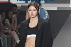 厦门国际时尚周现场，吴艳妮走秀又帅又甜~（张晨琳、滕佳毅、洪燕茹、白挺秀）#厦门  #厦门国际时尚周  #吴艳妮视频封面