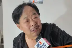 7岁男童被生母男友活活打死，爷爷揭露骇人细节：生母两次发短信教唆“狠狠打”，仅因孩子晚睡觉。#威海男童疑遭殴打致死案  #山东威海 #晚睡 #殴打 #抖音dou热门 @抖音短视频视频封面