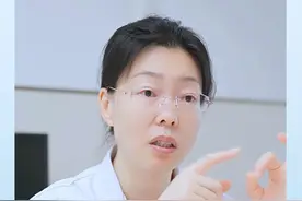 六个月大孩子因为吃蜂蜜中毒身亡。 蜂蜜一定不能给宝宝吃！#育儿经验分享 #新生儿注意事项 #蜂蜜 #新生儿 #怀孕视频封面