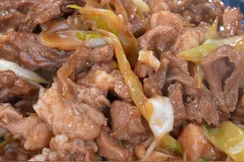 北京家喻户晓的葱爆羊肉，怎么炒才最地道？#葱爆羊肉 #跟着抖音学做菜 #下饭菜视频封面