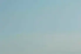 #致篮球之《后浪》。NBA选秀大会如期而至，新一代篮坛的青年才俊们踏上了圆梦的舞台，而我们今天的镜头，也对准了中国新一代内线的栋梁之材——余嘉豪。在塞拉峡谷高中直面对抗优秀美国高中生的经历为他的履历画下了浓墨重彩的一笔。明天的选秀大会，期待看到他的身影！#2022nba选秀 视频封面