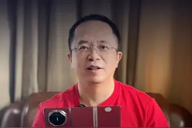 我为什么宁愿被“打脸”，也要力挺三折叠？ 大家还喜欢华为哪款产品呢？#2024抖音商城年度好东西 #红衣分享 #大咖观察视频封面