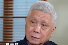 马未都说自己还有几本书要写
最后一本是“我是谁”
日前，马未都接受新京报记者专访。他表示，自己余生还想写几书，其中最想写的一本书是“我是谁”，这本书一旦面世，他也就不再写了。